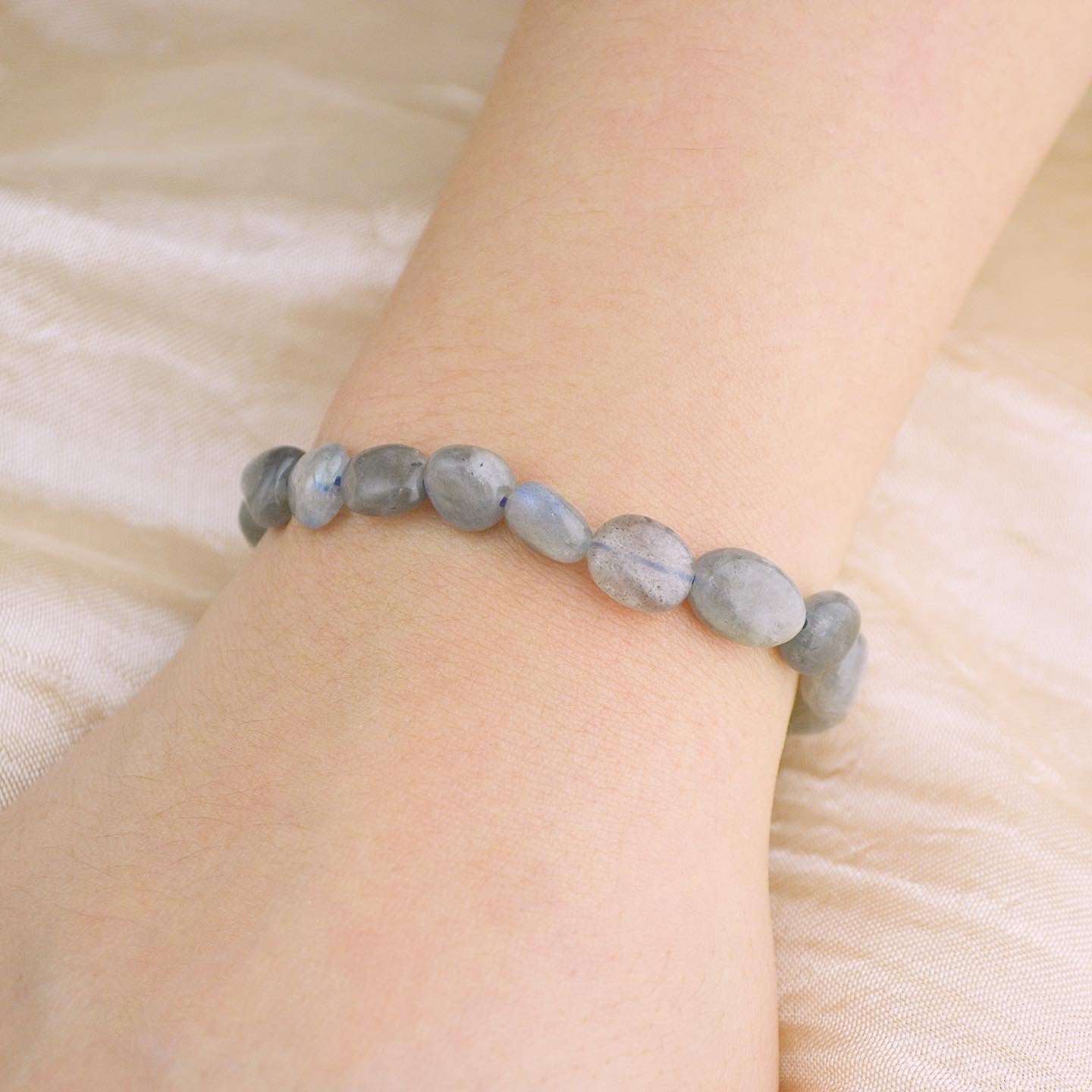 Labradorite Pebbles Stretch Bracelet